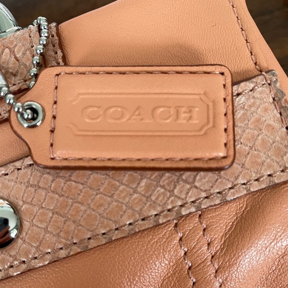 Coach purse 16532 - Picture 6 of 7